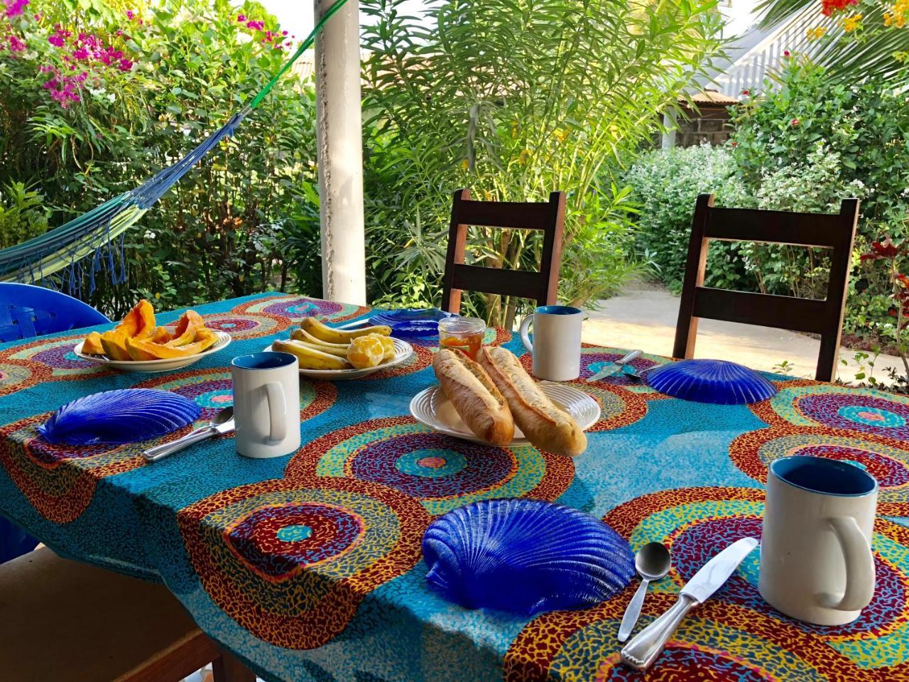 Guesthouse Yonol Abémé Exterior foto